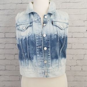 Woman's Levi's Denim Trucker Stonewashed Vest